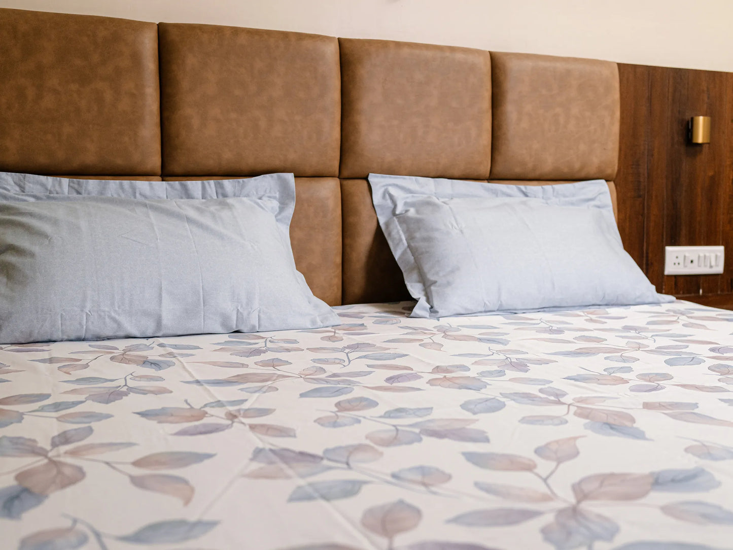 Tapestry powder blue luxury abstract bedding in premium cotton with 500 TC.