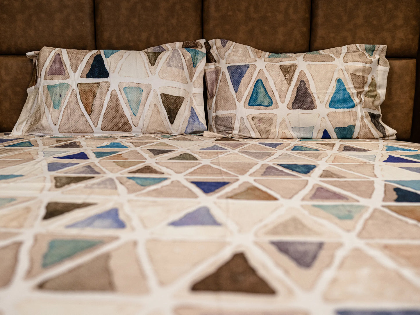 Vellum beige luxury abstract bedding in premium cotton with 500 TC.