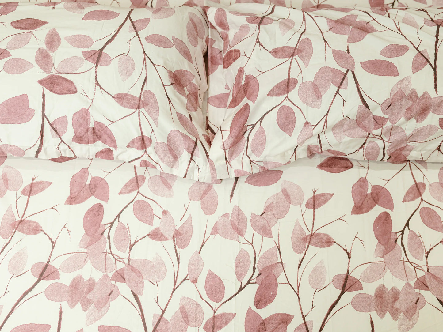 Enigma off white luxury abstract bedding in premium cotton with 500 TC.