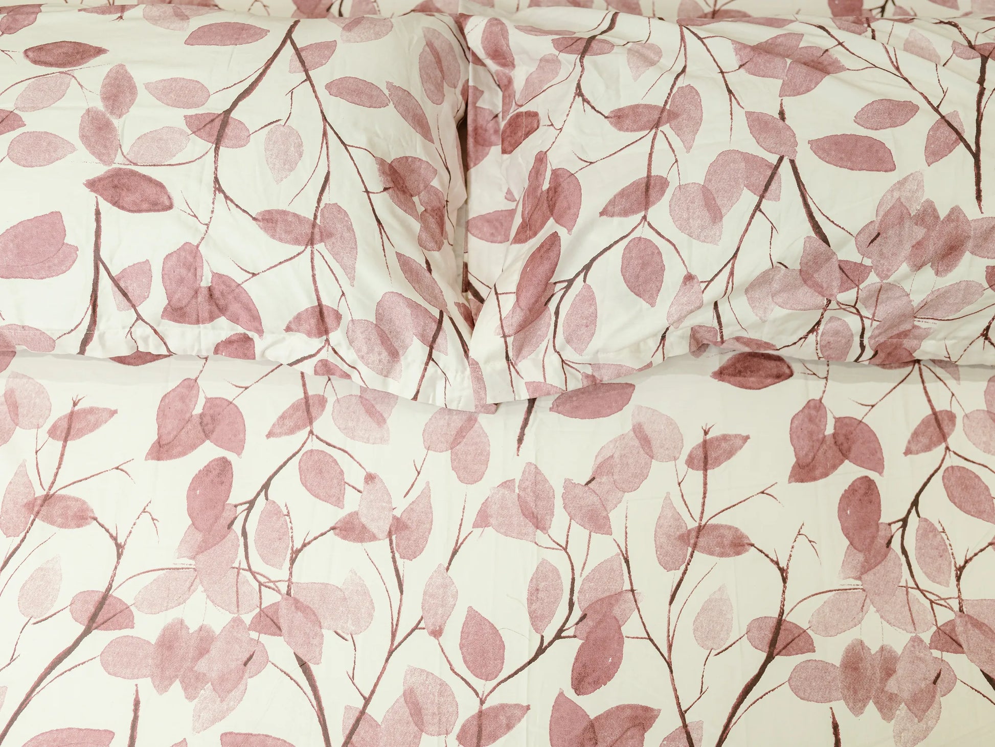 Enigma off white luxury abstract bedding in premium cotton with 500 TC.
